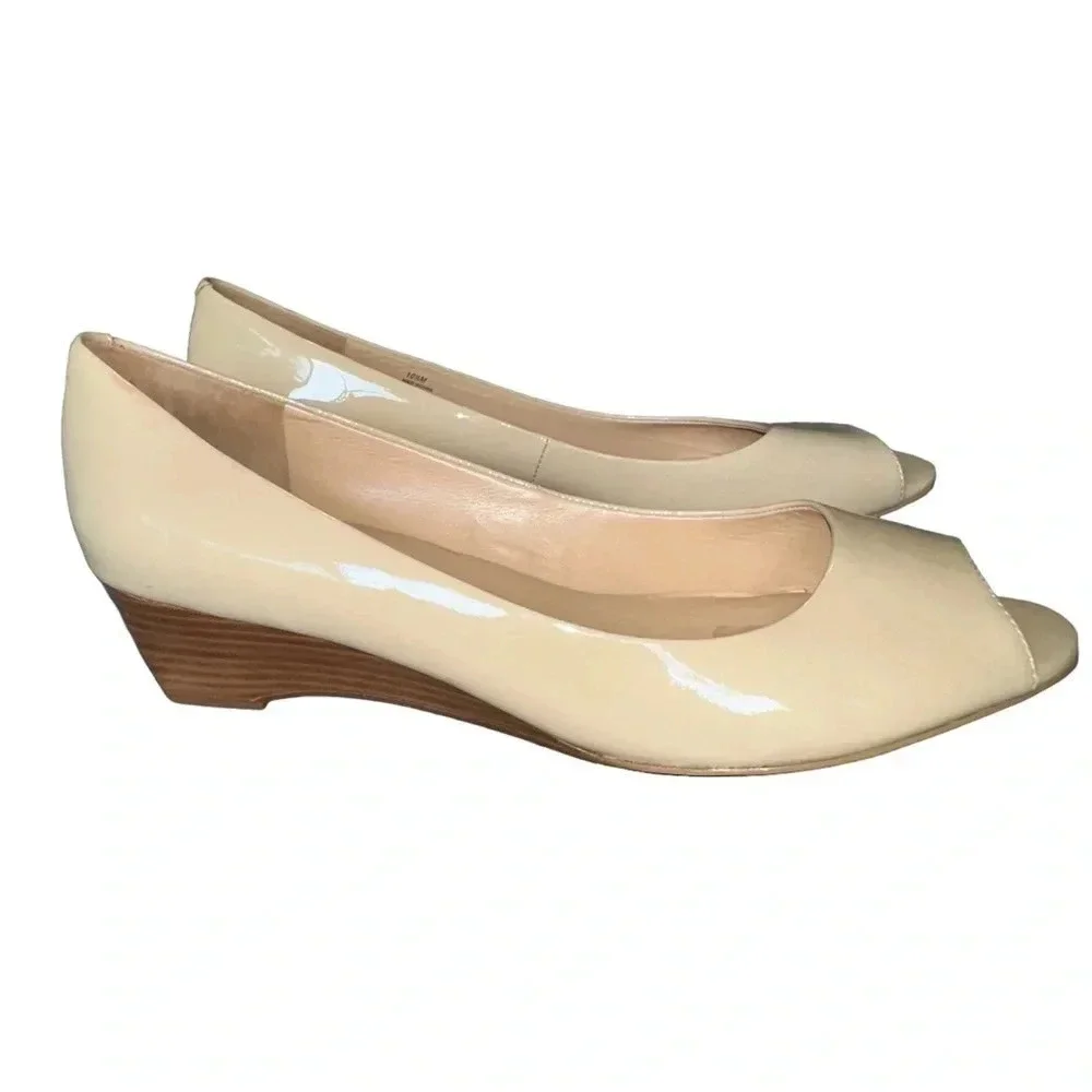 Talbots 10.5 cream patent leather peep‎ toe kitten wedge heel slip on shoes